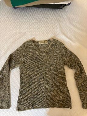 V-neck Marled Rib Knit Women's Sweater - green, yellow, beige tones
